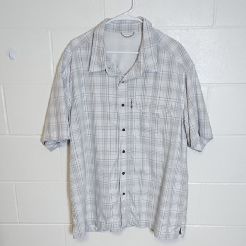 Plaid Camping Hiking Perfomance Button Down Shirt Vented Back Pockets